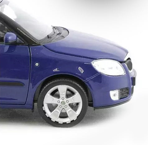 Model auta Welly 1:24 Škoda Fabia Ii 2009 Modrá