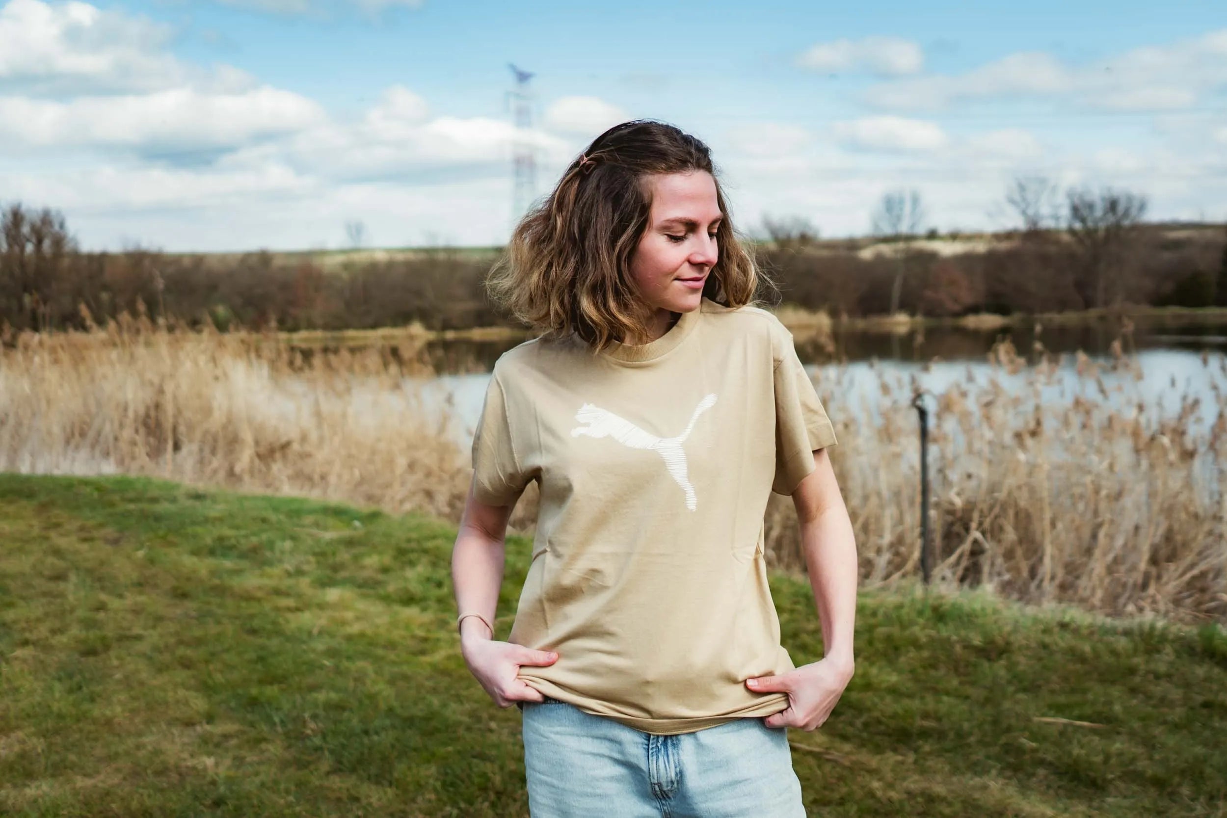 Damen-T-Shirt Puma Wmns Her Tshirt Sand Dune Beige