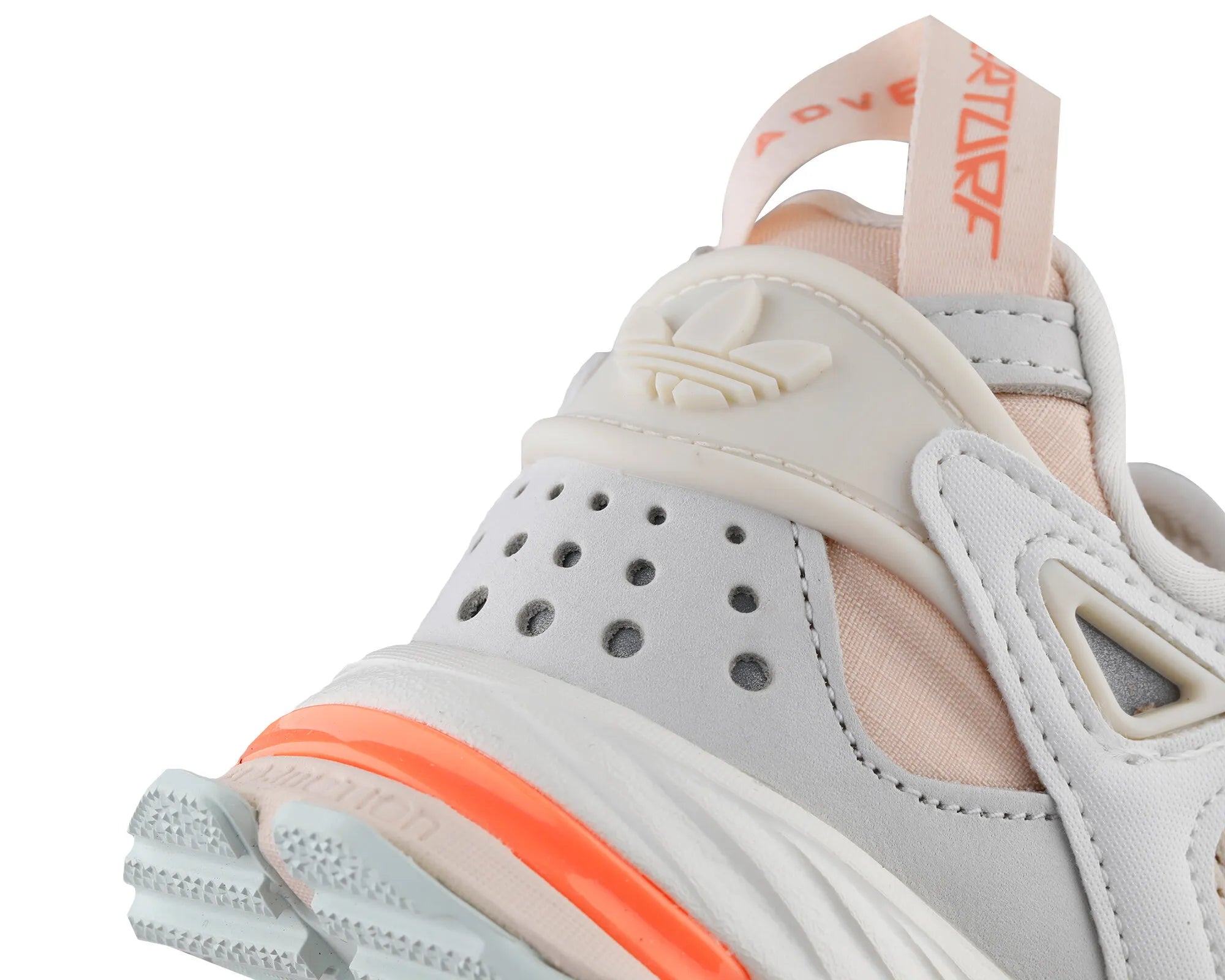 Damskor adidas hyperturf adventure off white beige 40