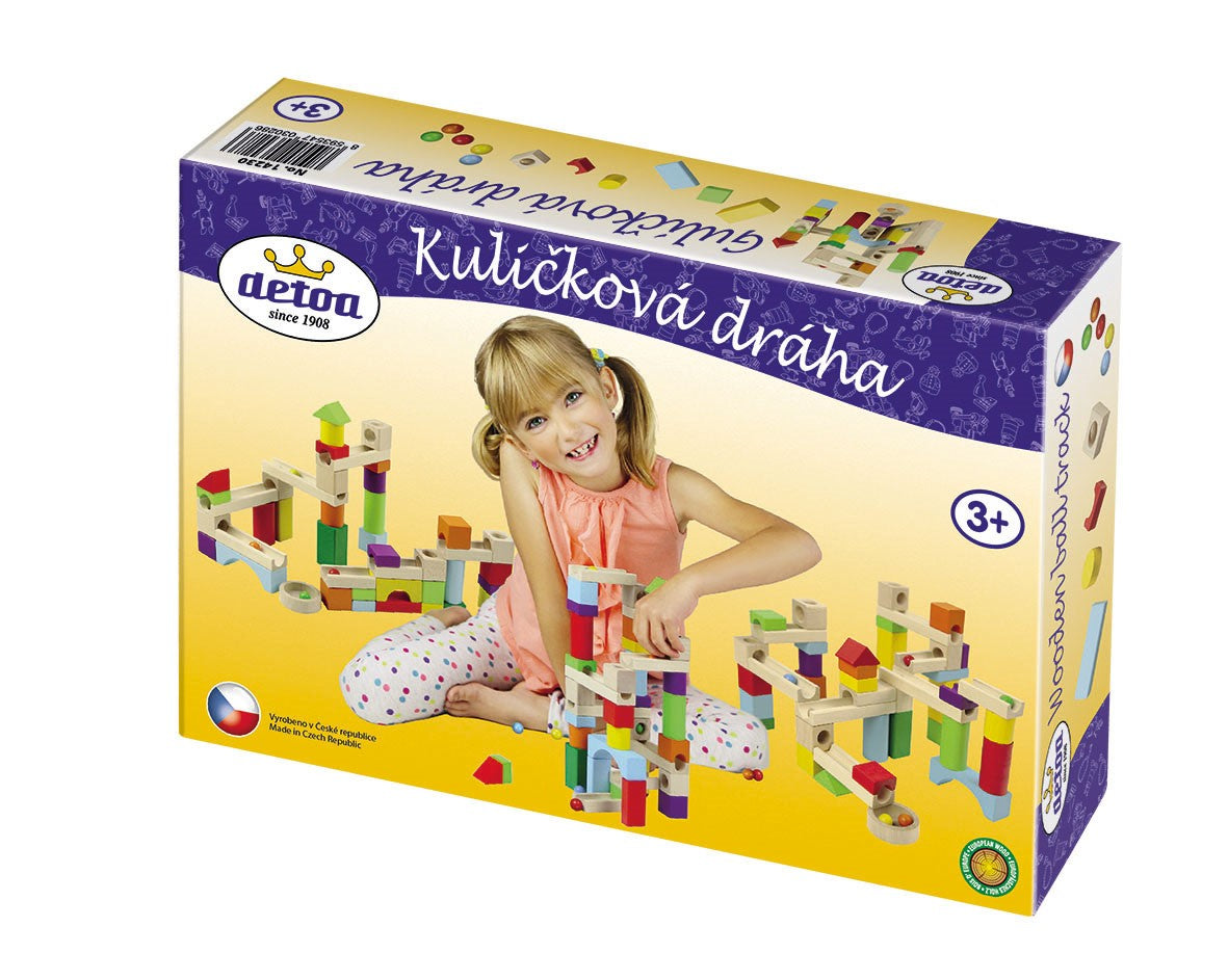 Drevená guľôčková dráha