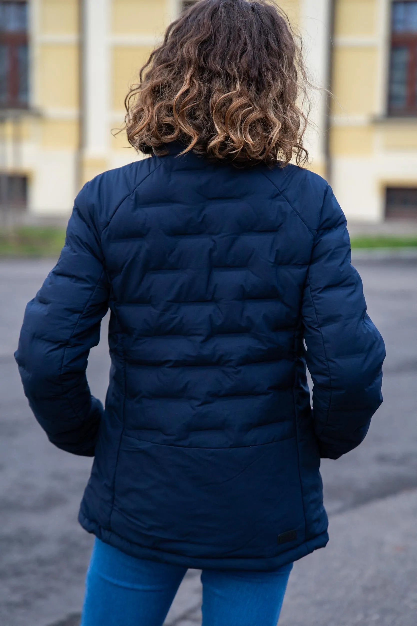 Dámska zimná bunda Kjelvik Sitaa námornícka modrá