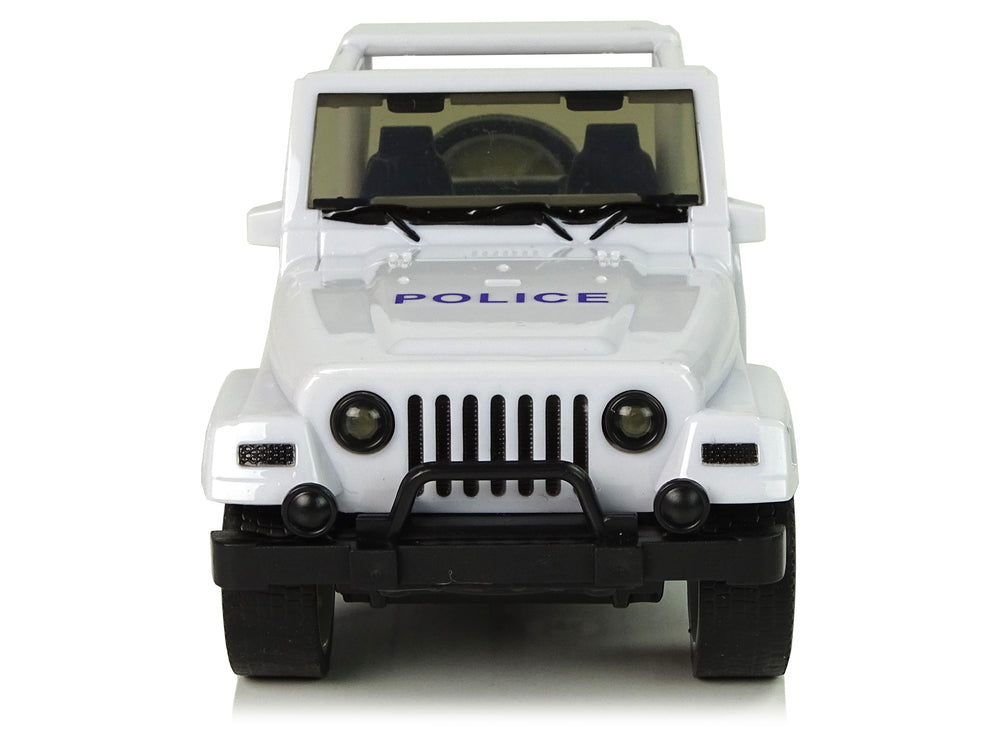 Terénne policajné auto biele