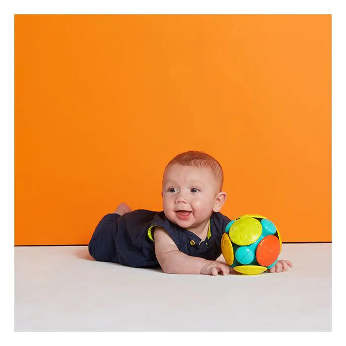 Bright Starts Wobble Bobble Crawl & Chase Ball