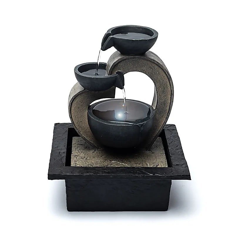 Water Fountain Heart -- 21x183x265 Cm - 21x18.3x26.5 Cm