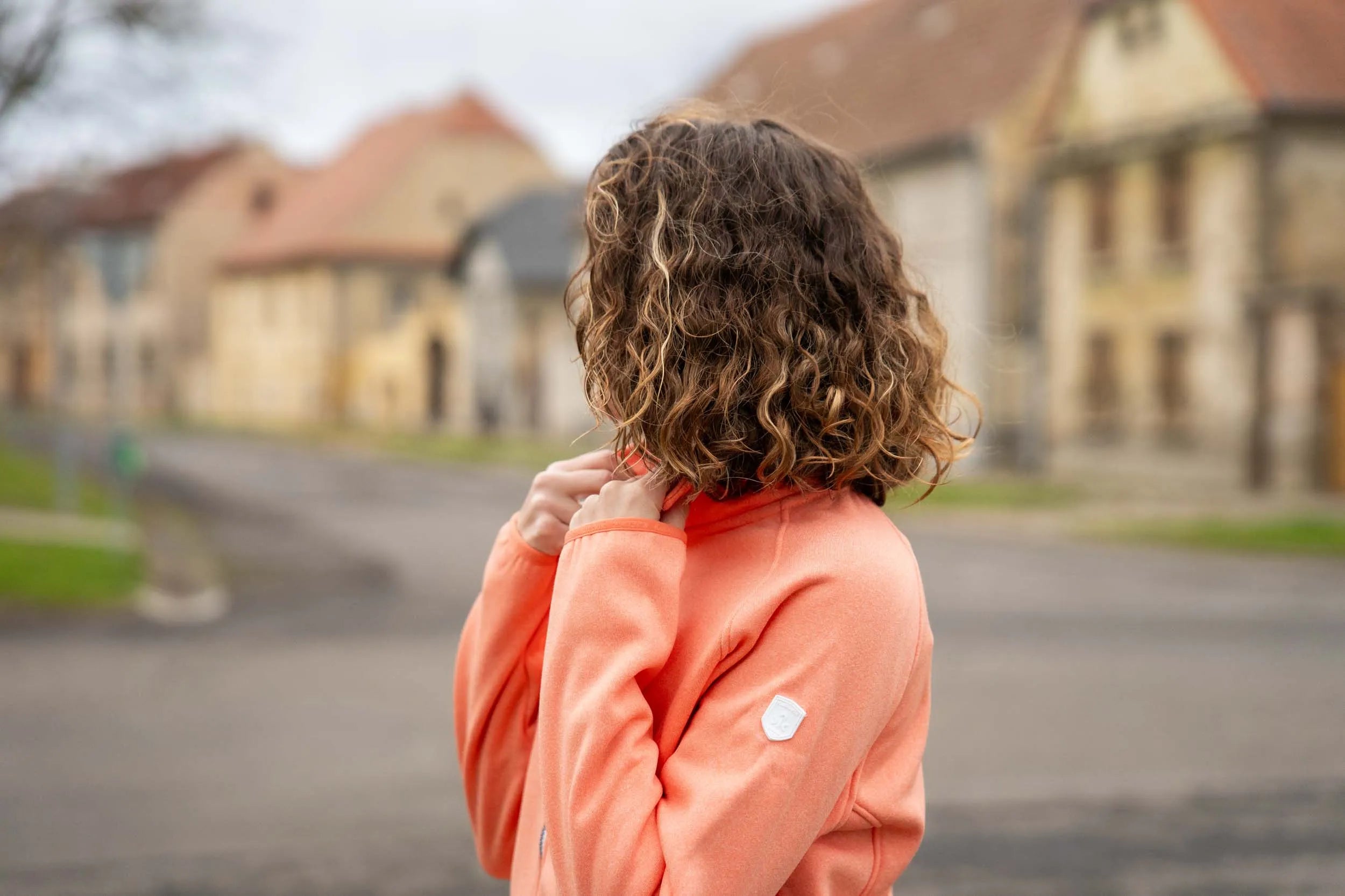 Geansaí na mban kjelvik milou oráiste 46