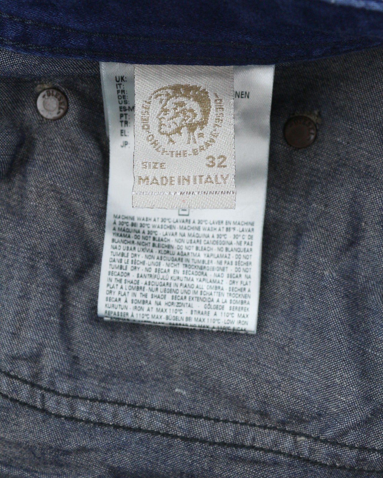 Diesel Buster 0665t Herren Jeansblau Faded Distress Regular Slim Tapered