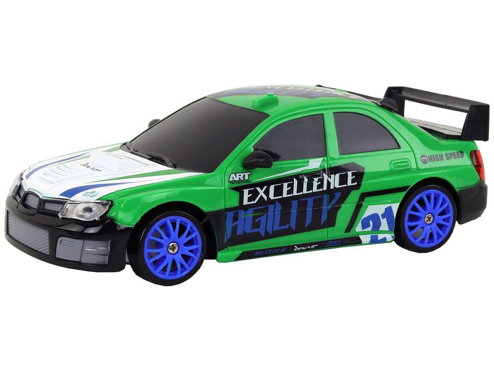 Carro esportivo com controle remoto R/c 1:24 rodas intercambiáveis verdes