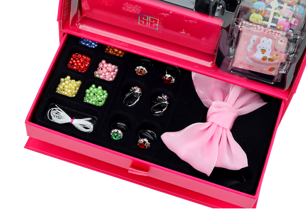 Creative Beauty Set In A Case For Creating Creations Accessories