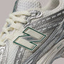 Adidasi New Balance Femei