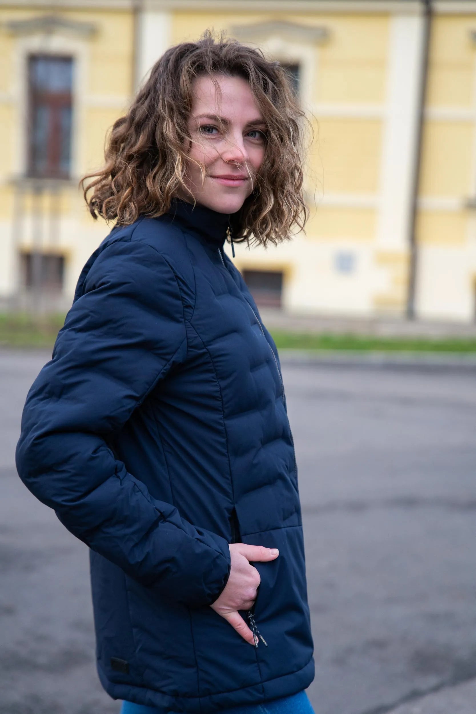 Dámska zimná bunda Kjelvik Sitaa námornícka modrá