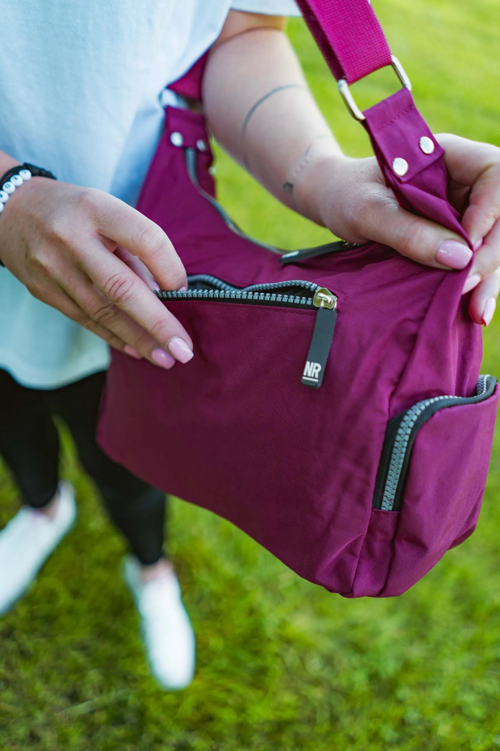 Ny rebells crincle topzin vinröd axelväska