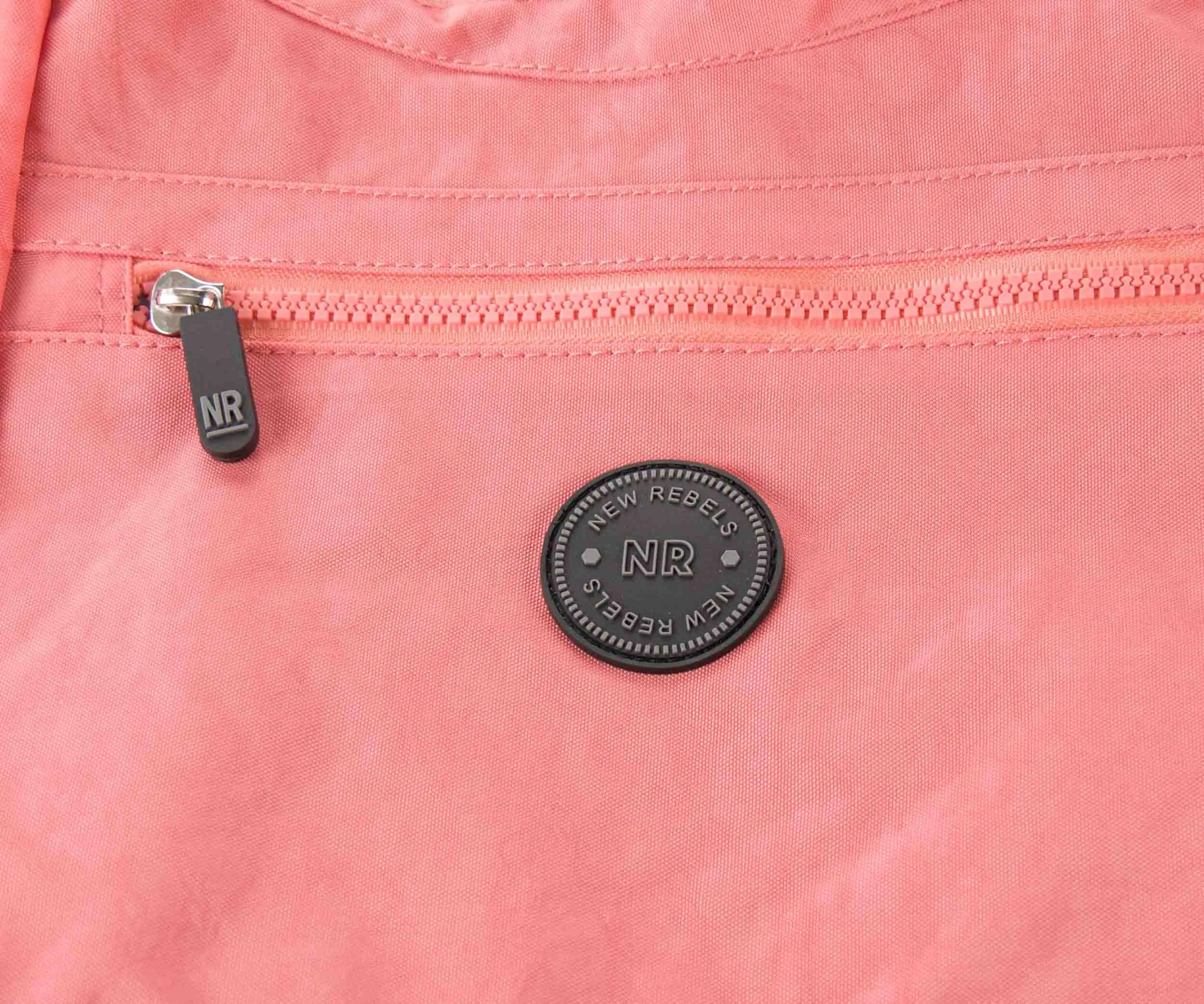 Női táska new rebels crincle banán felső cipzárral, puha rózsaszín