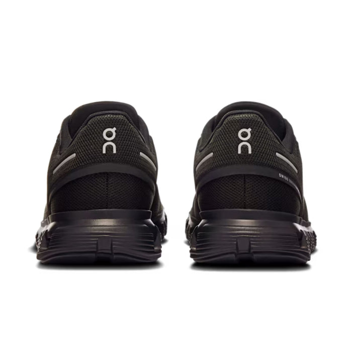 Op hardloopsneakers voor dames