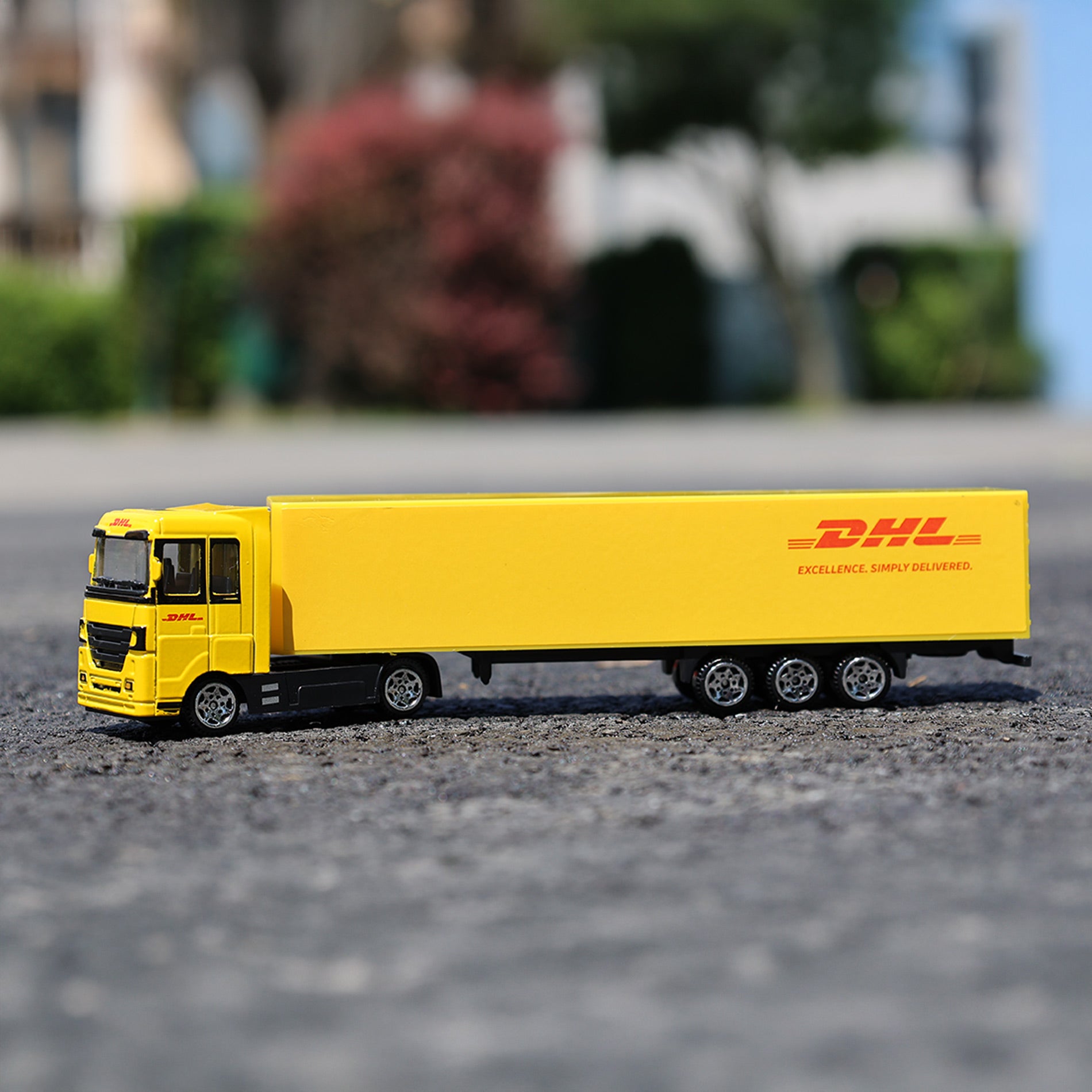Dhl LKW 20 cm