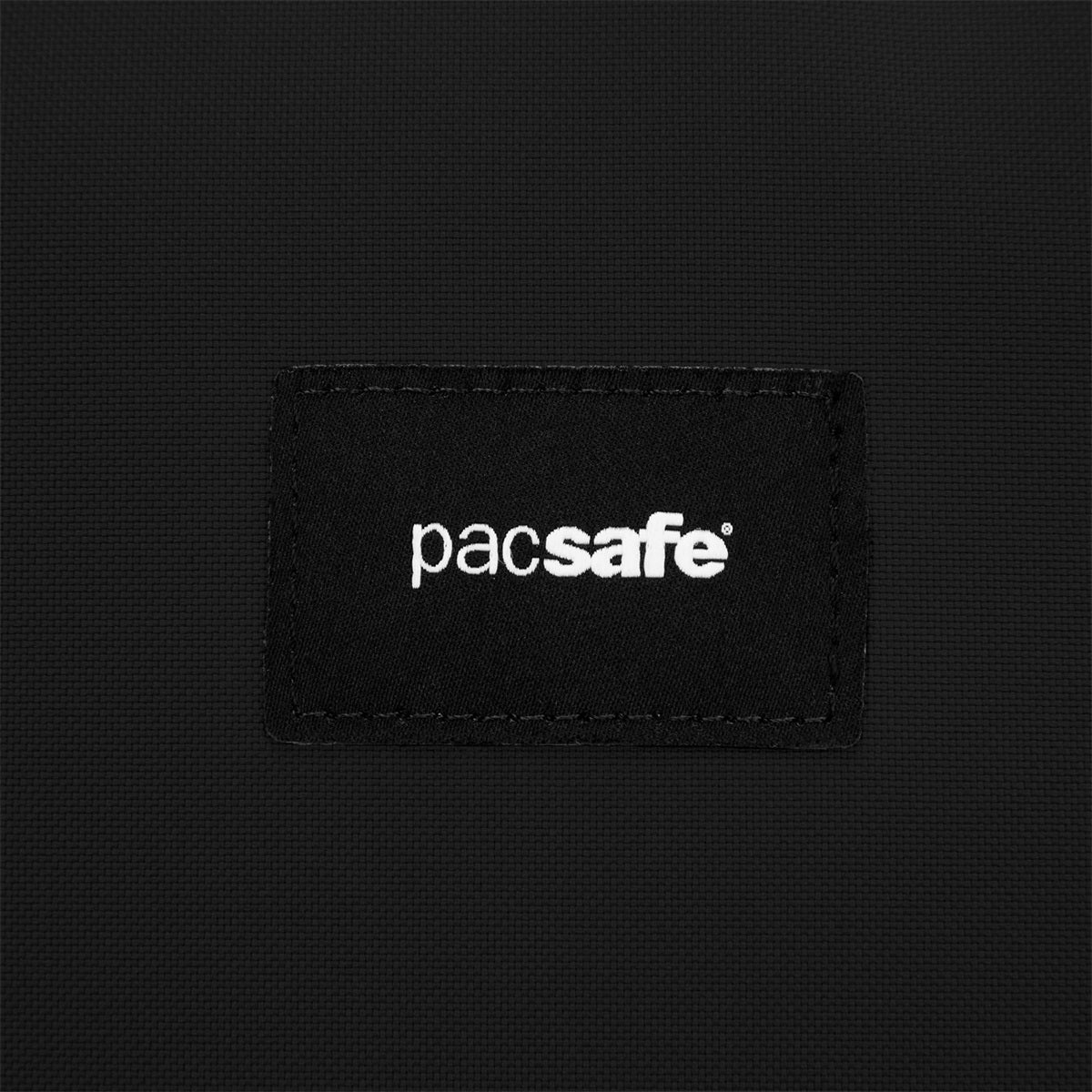 Mochila Pacsafe Go 25l negro azabache