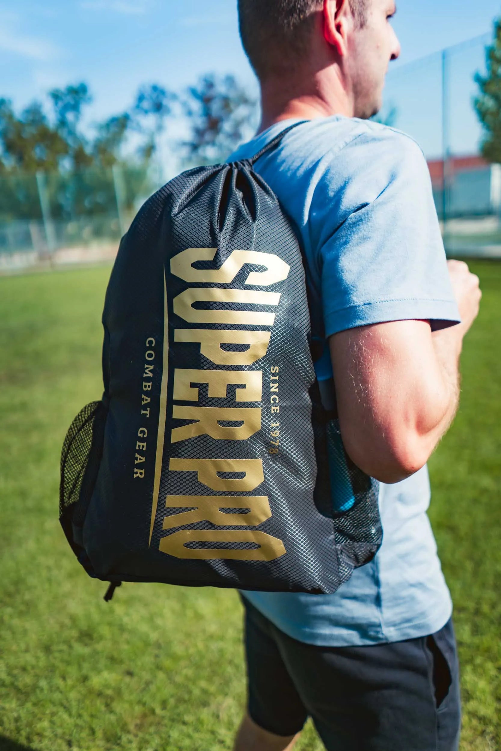 Super Pro Combat Gear Bärväska Svart-guld