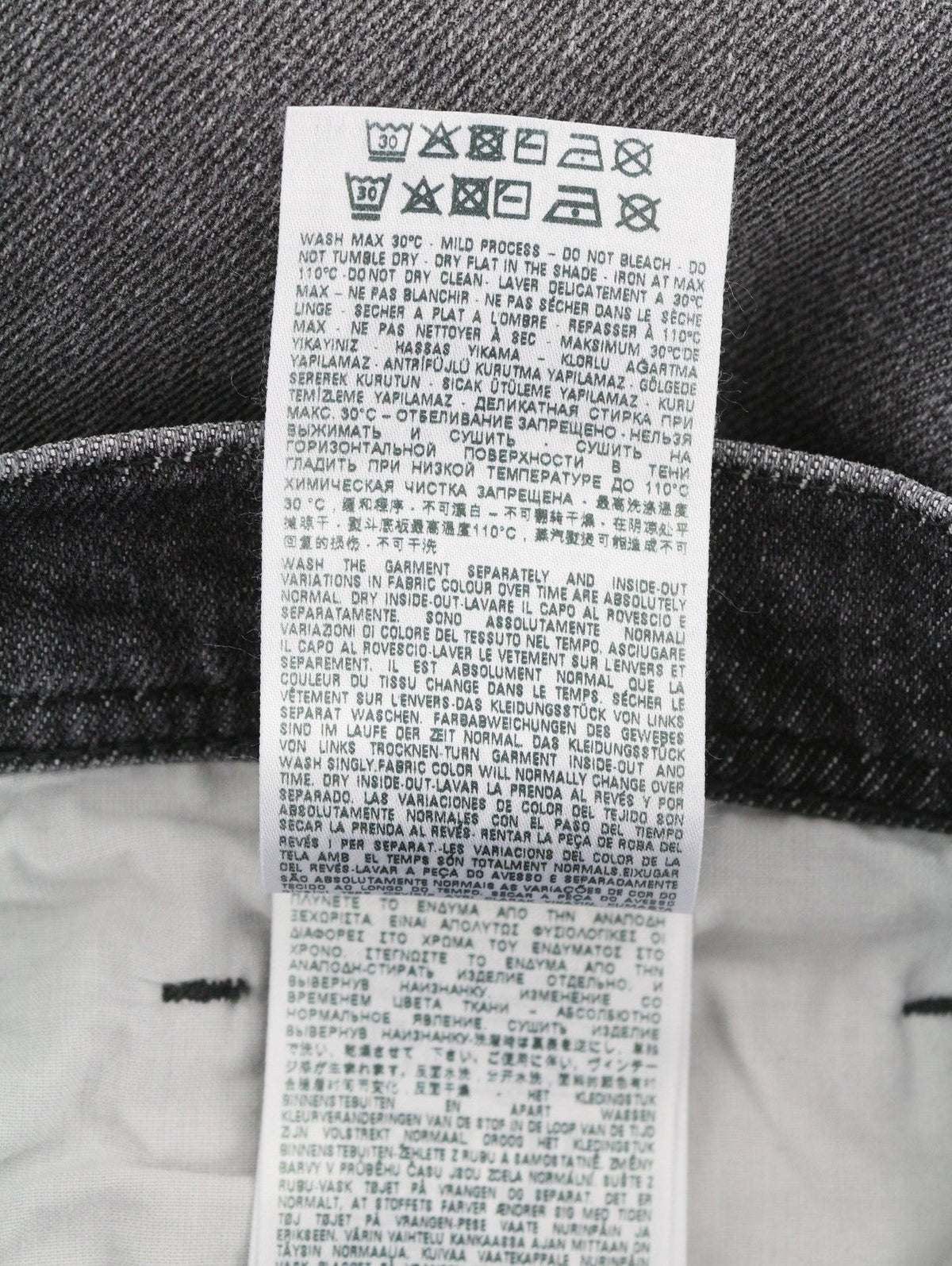 Diesel 2023 D-finitive 09f84 Jeans pour hommes, gris délavé, jambe fuselée régulière