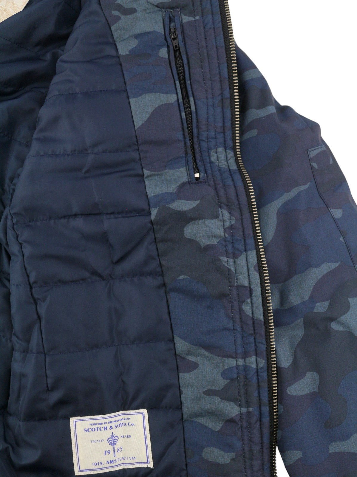 Scotch & Soda férfi kabátkék terepszínű, rejtett kapucni, bélelt teljes cipzárral