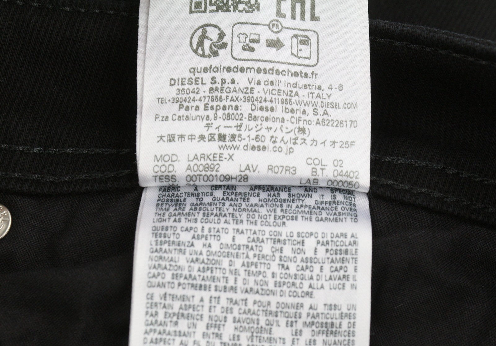 Diesel 1985 Larkee R07r3 Men Jeansregular Fit Straight Leg Mid Waist