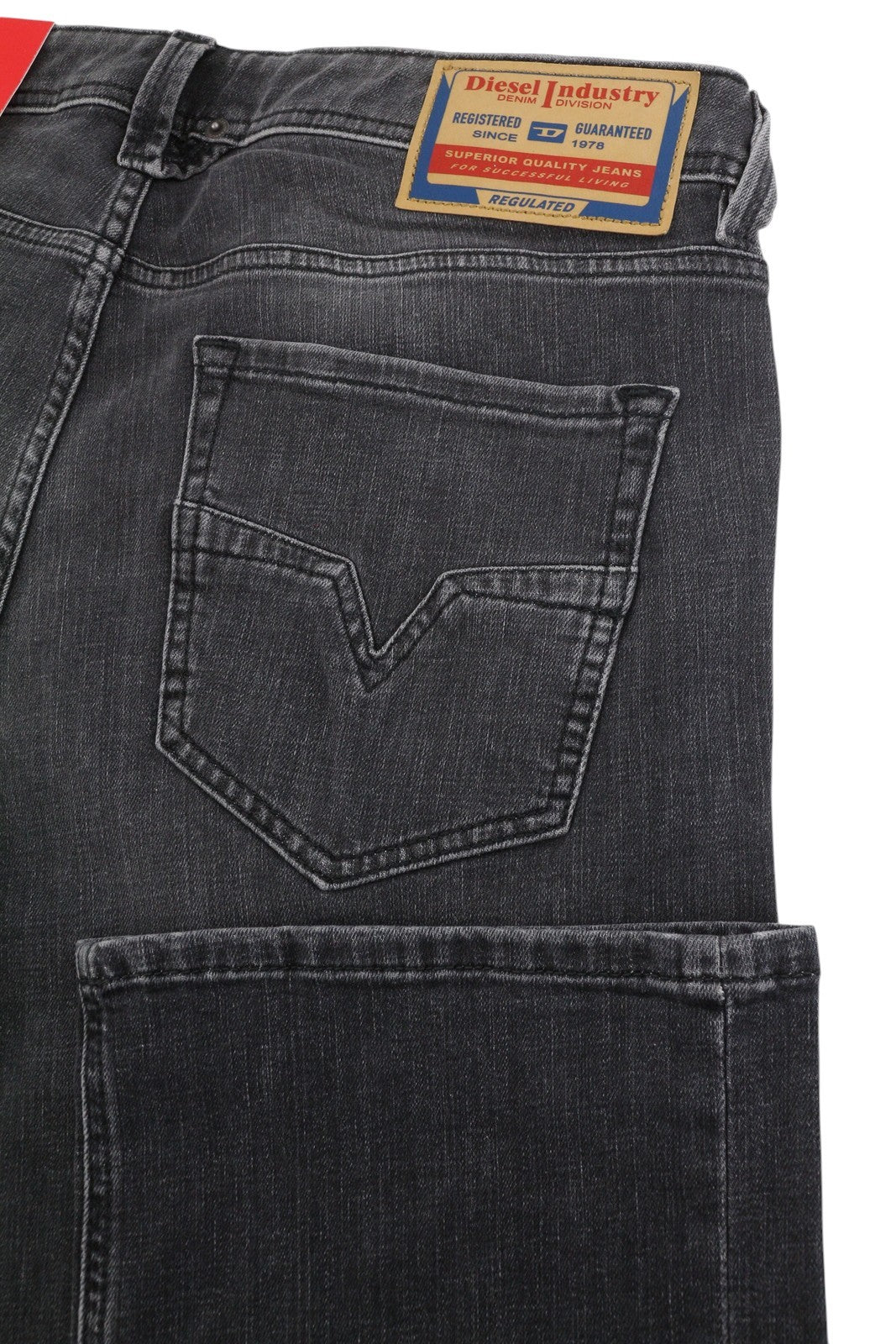 Diesel 1985 Larkee 09h29 Men Jeansblack Whiskers Faded Regular Straight
