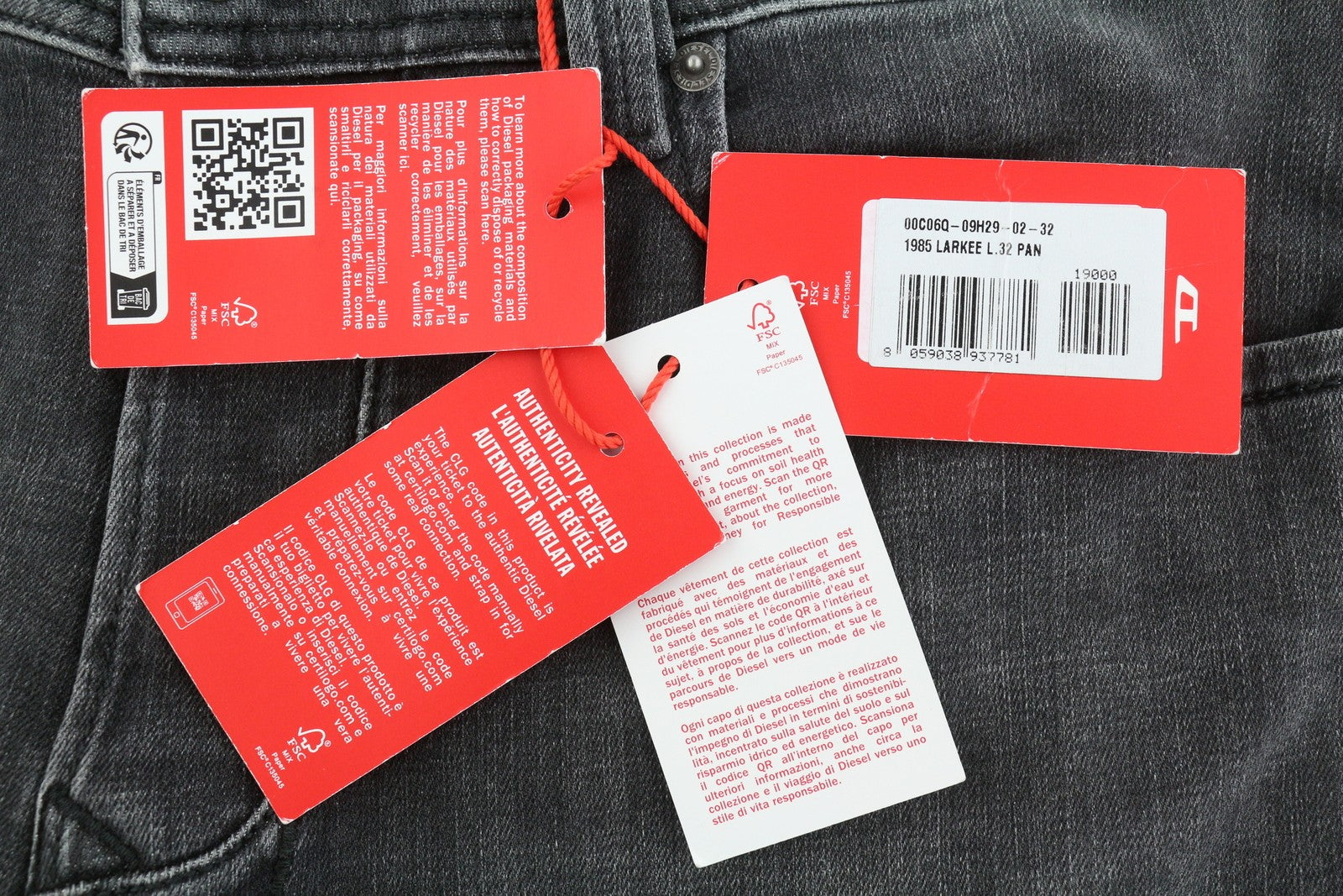 Diesel 1985 Larkee 09h29 Men Jeansblack Faded Regular Straight Fit