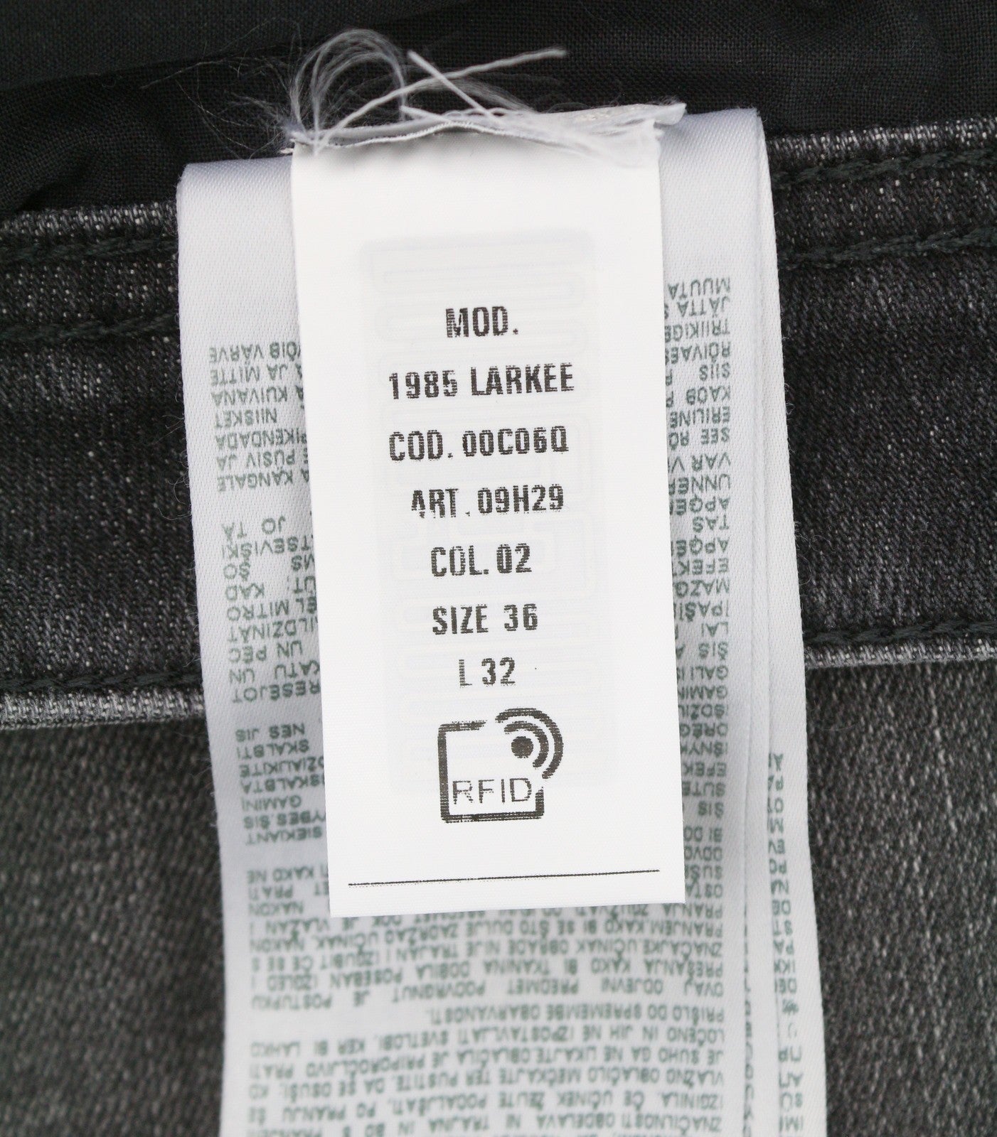 Diesel 1985 Larkee 09h29 Men Jeansblack Whiskers Faded Regular Straight