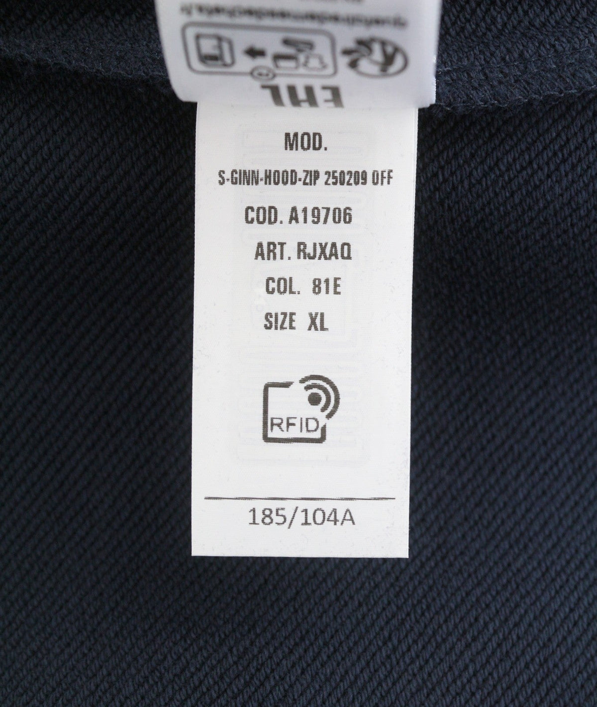 Hoodie S-ginn-capuchon-ritssluiting 250209 Uit