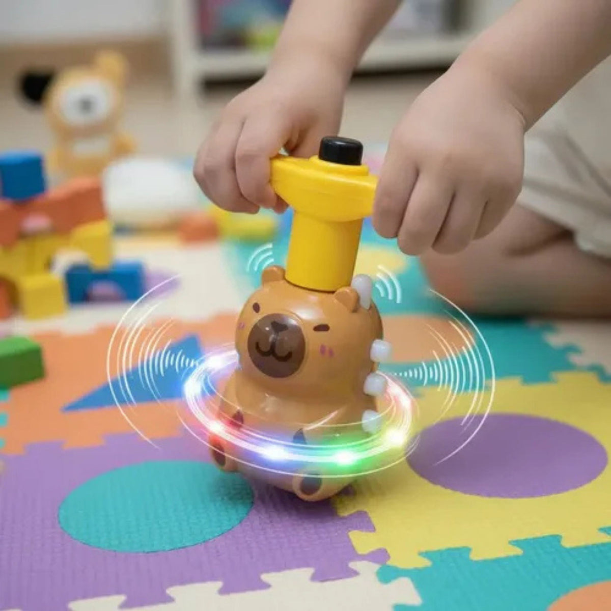 Capybara Spinning Top Interactive Led Lights Melodies 12.5 Cm