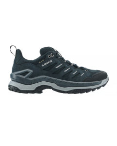 Op wandelsneakers voor heren