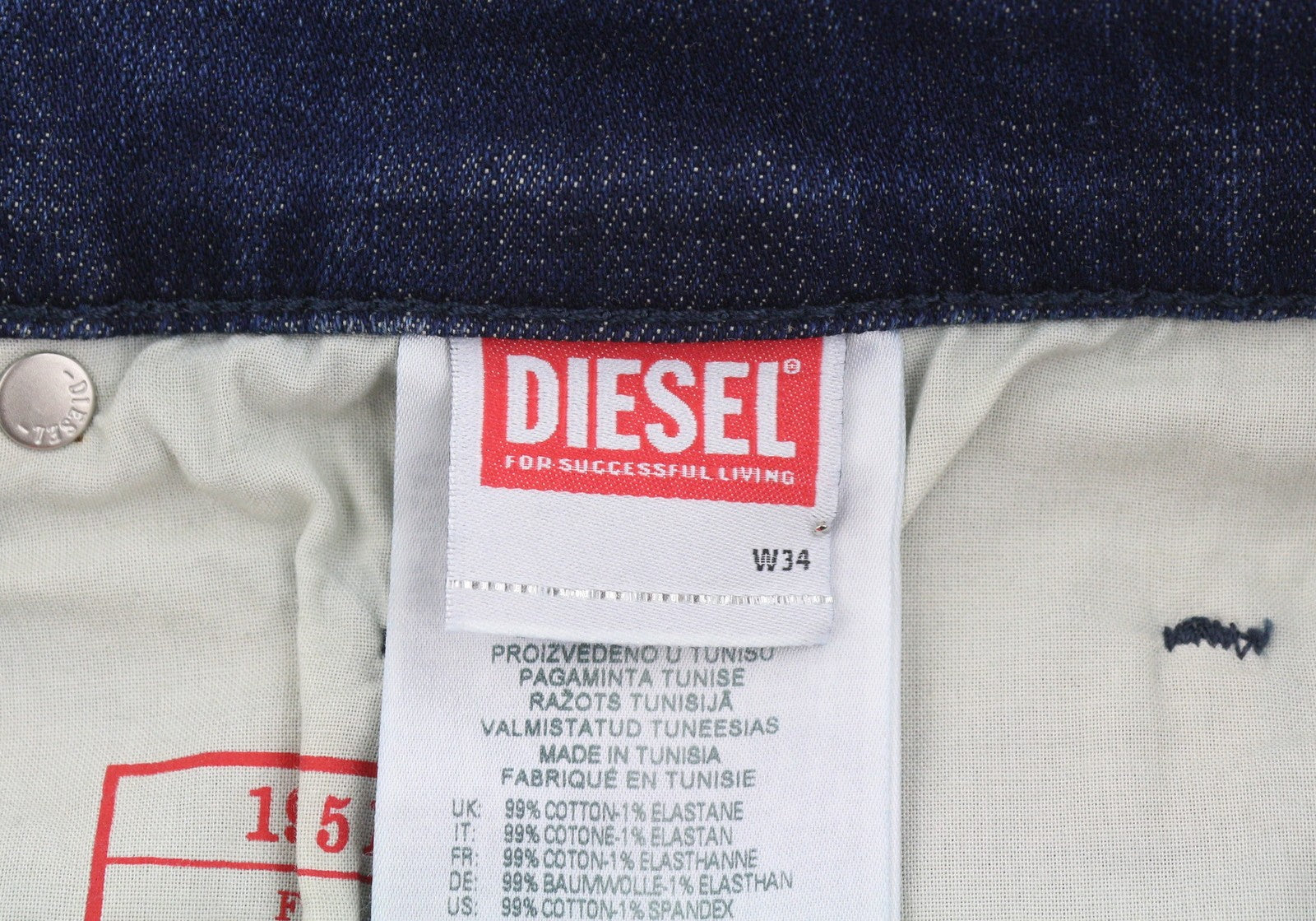 Diesel 1998 D-buck 09h35 Jeans bleu délavé Slim Bootcut Rrp175