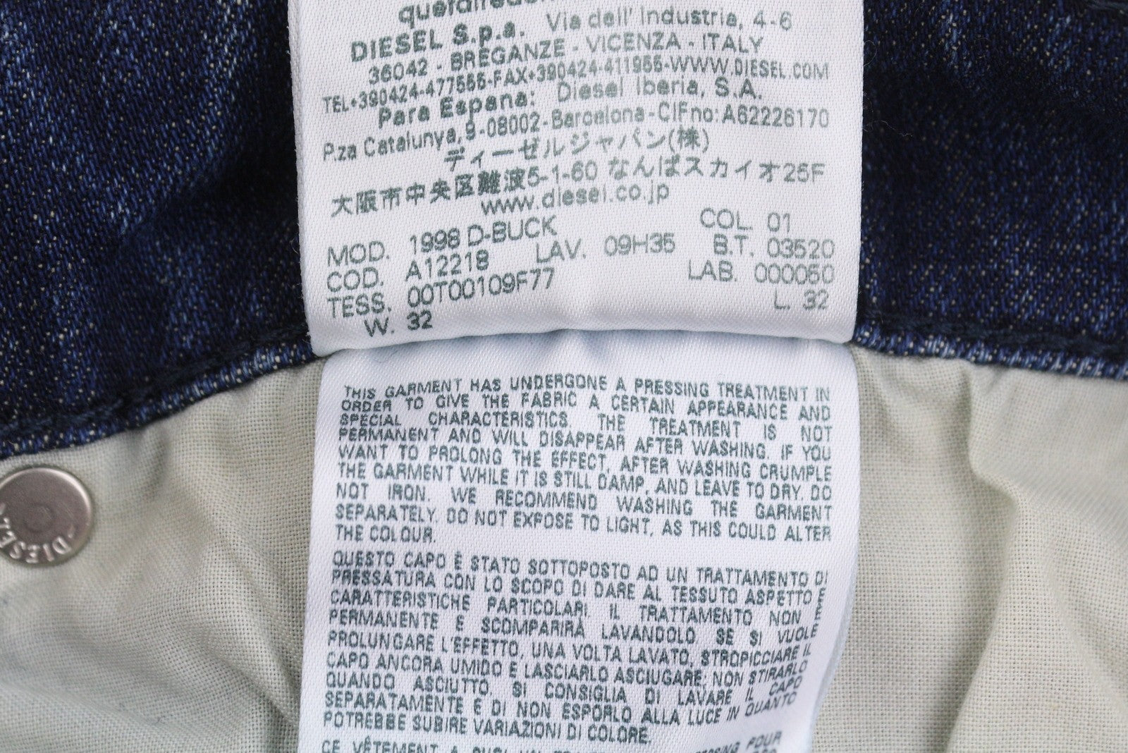 Diesel 1998 D-buck 09h35 Jeans bleu délavé Slim Bootcut Rrp175