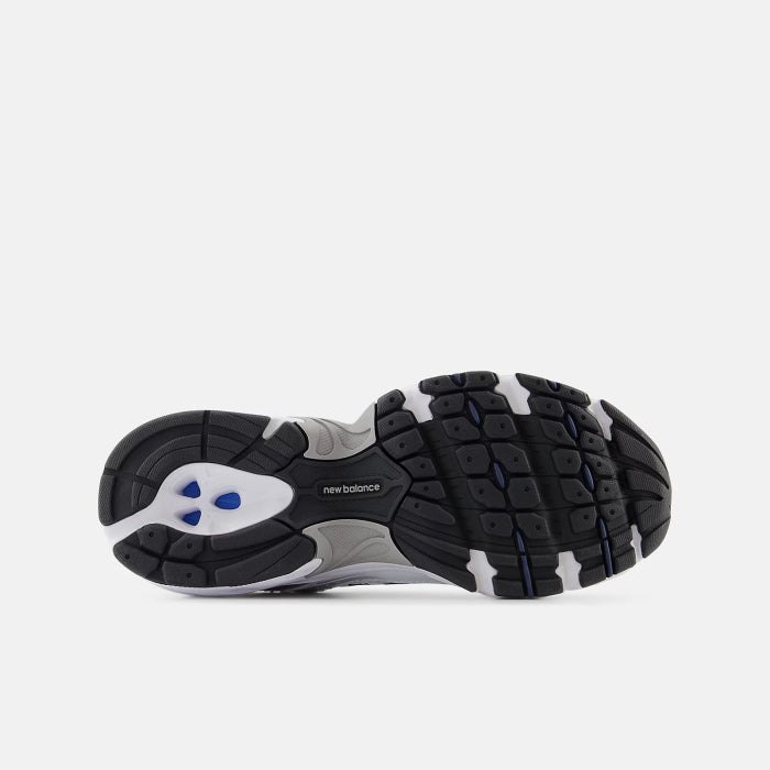 Sneakers Iarmhéid Nua Jr