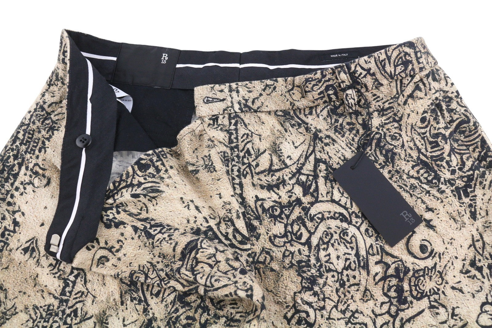 R13 Oversized Crossover Kvinder Shorts 27 Abstrakt Khaki Sort Bandana Ss26 Rrp995