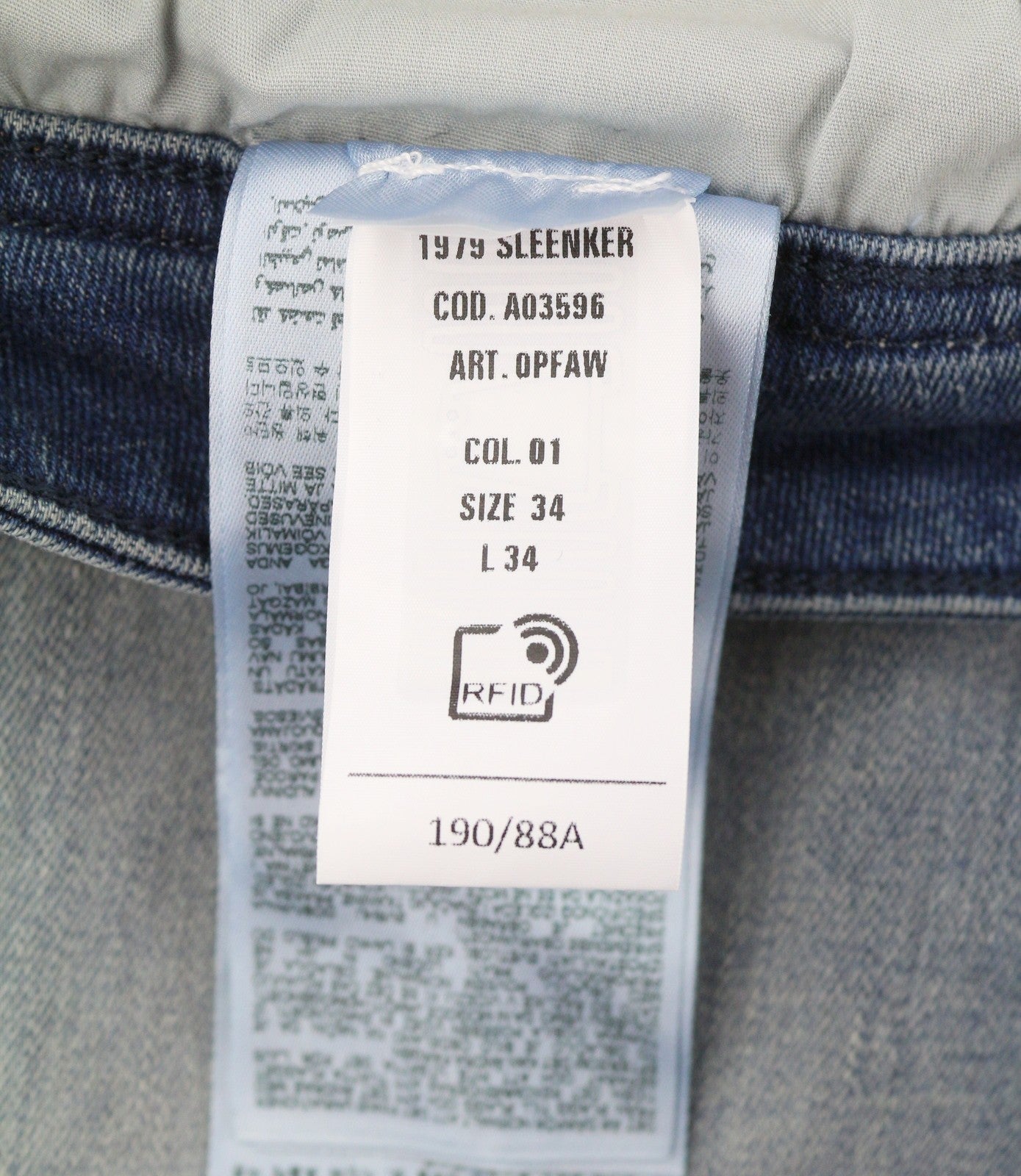 Diesel 1979 Sleenker 0pfaw Herr Jeansblå blekt Skinny Låg midja Rrp175