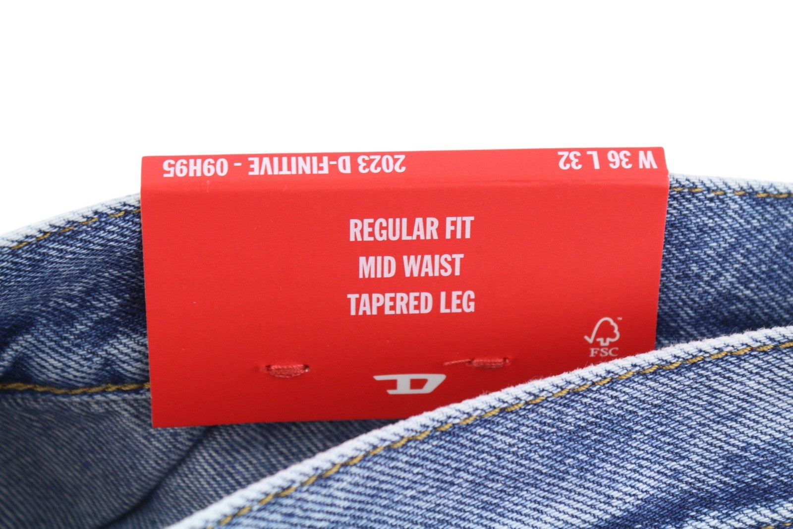 Diesel 2003 D-finitive 09h95 Blugi pentru bărbați, albastru, obișnuit, croire conică Rrp195