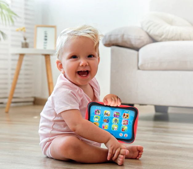 Children’s Talking Tablet – Clementoni 17535