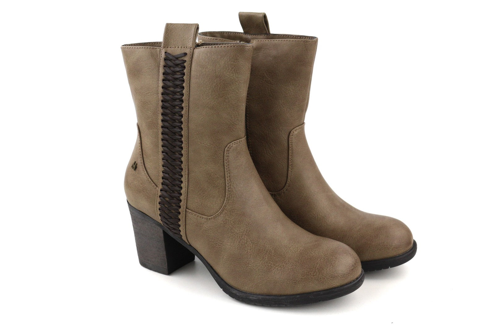 Scarpe sintetiche marroni
