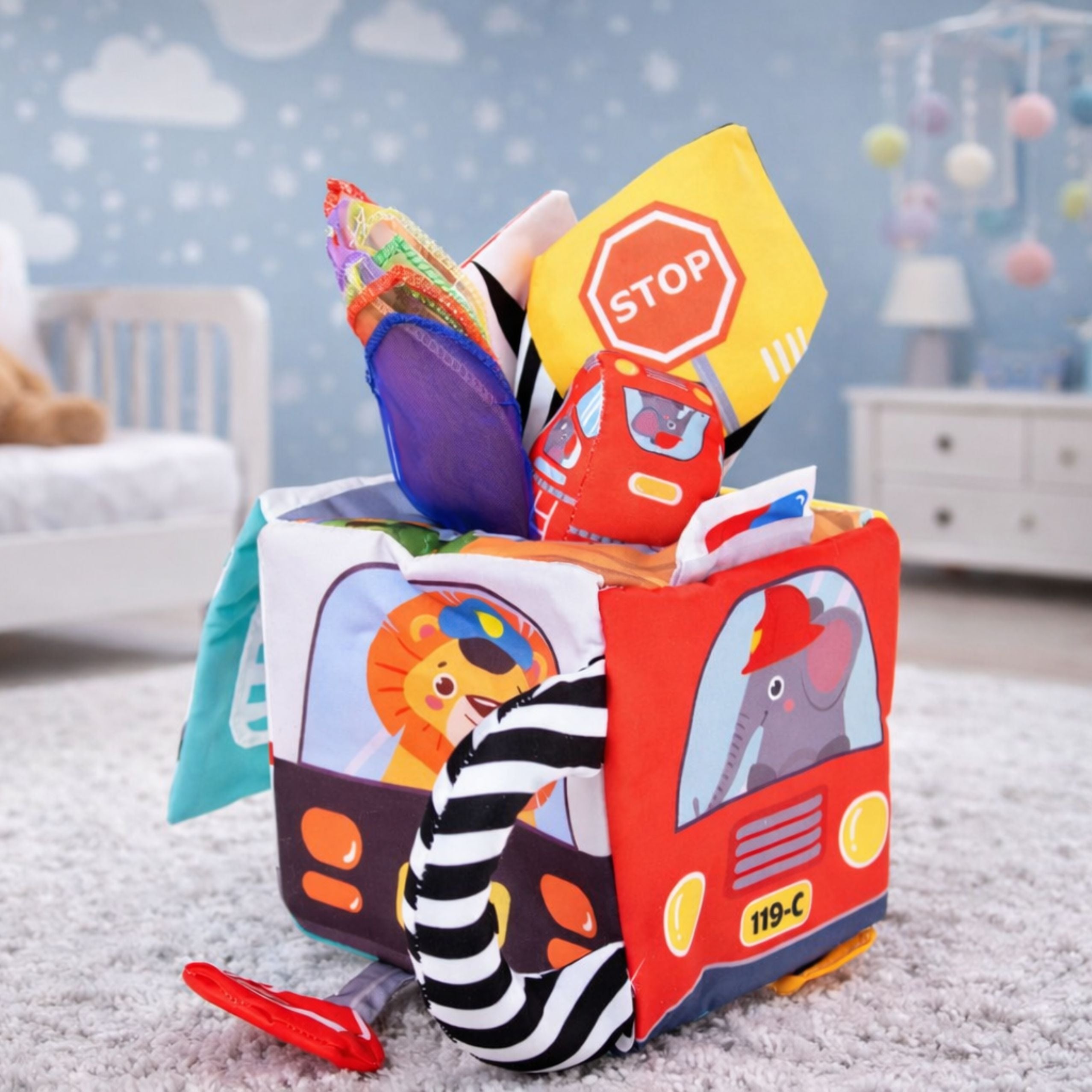 Soft Sensory Cube With Mirror Cars And Road Signs For Toddlers