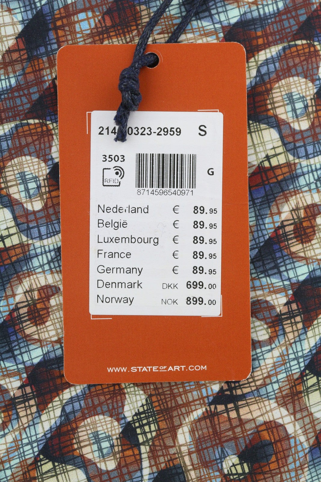 Braunes Baumwollhemd