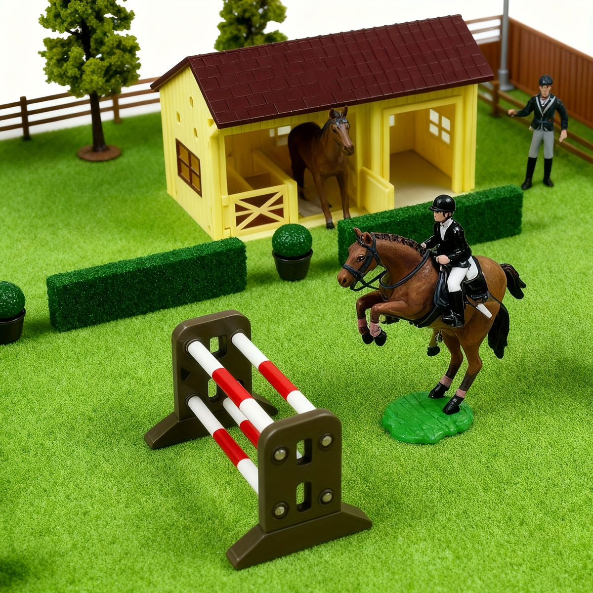 Szett Farm Horse Stud Akadálypálya Istálló lovak figurák 26 db.