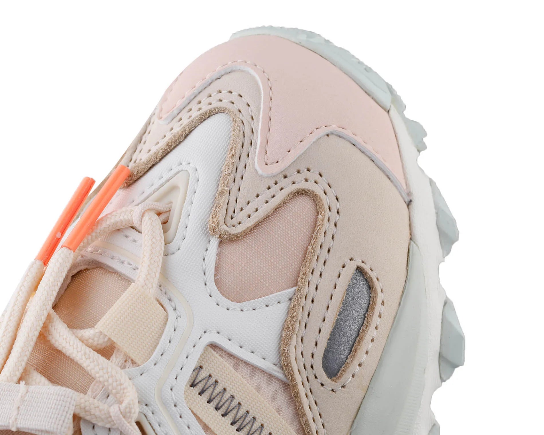 Damskor adidas hyperturf adventure off white beige 40