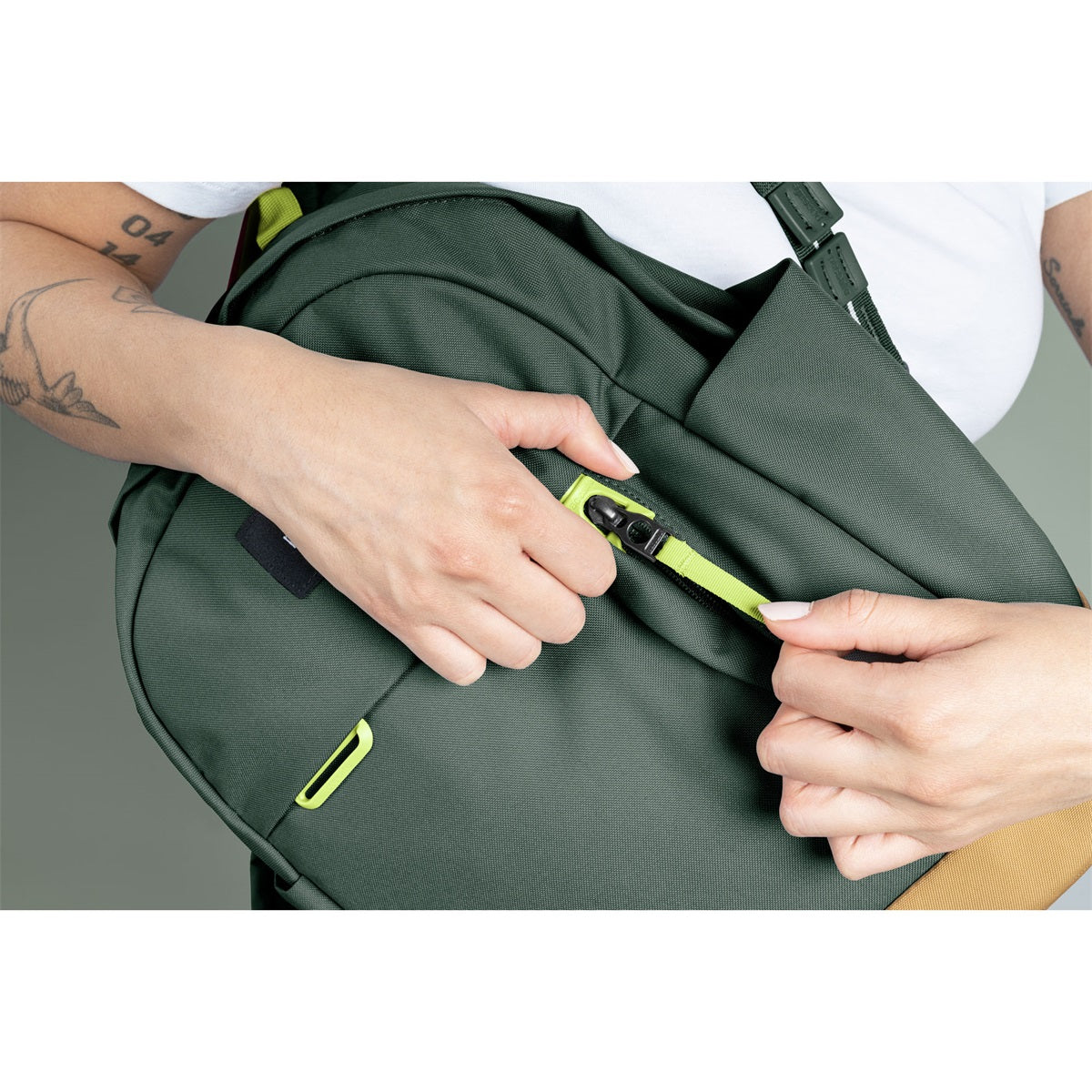 Pacsafe Go 15l Backpack Spruce Green