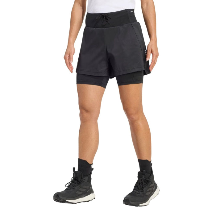 Pantaloncini da trekking Adidas da donna
