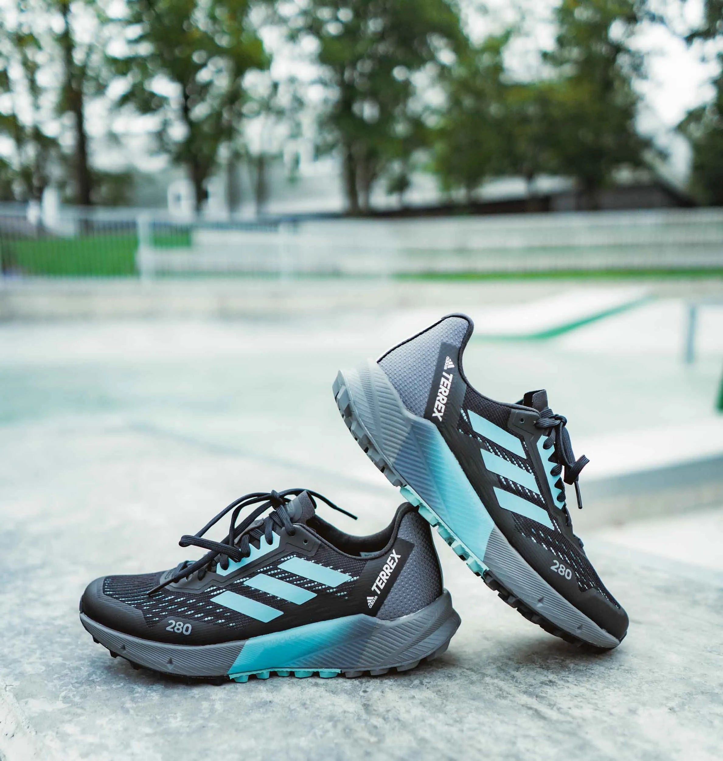 Scarpe da esterno da donna Adidas Wms Terrex Agravic Flow nere