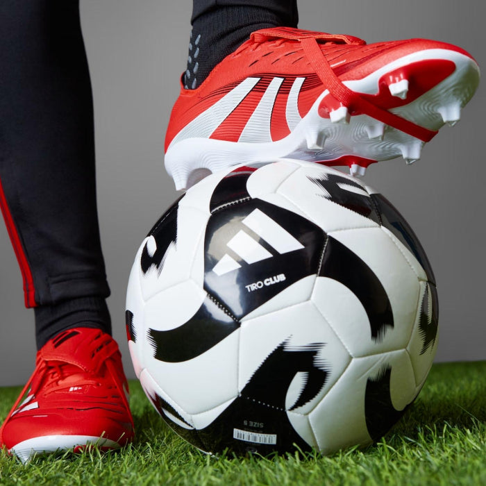 Adidas fotbollsskor