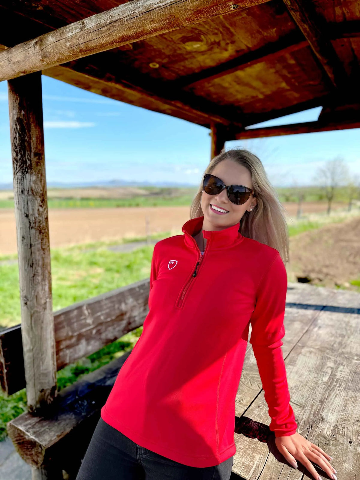 Sudadera Playerlayer con cremallera 1/4 para mujer, color rojo escarlata