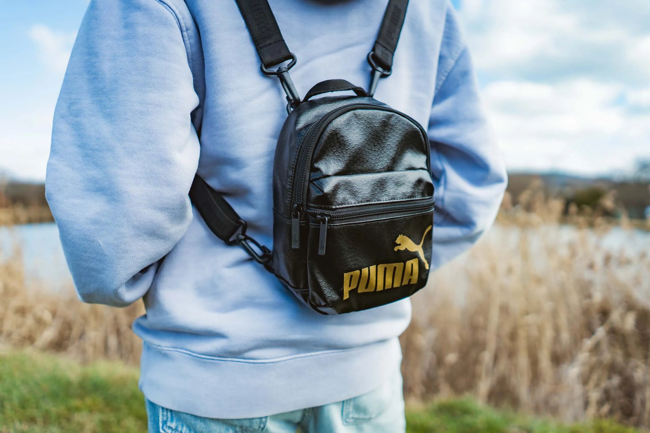 Női mini hátizsák puma core up mini hátizsák fekete-arany fekete