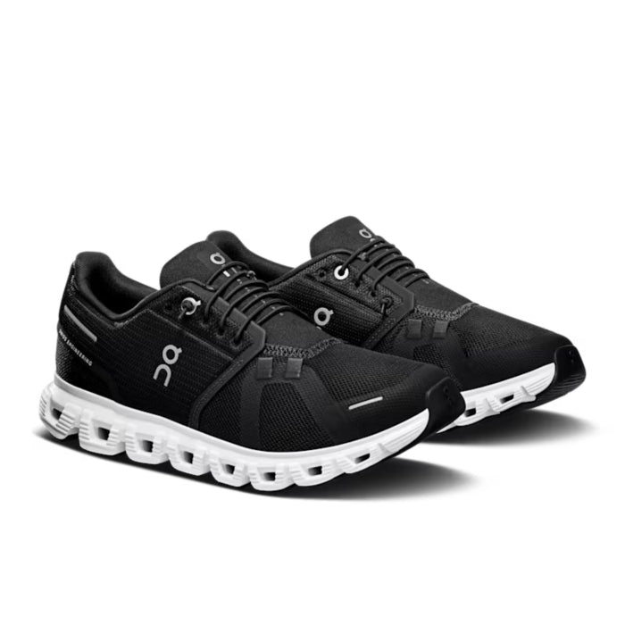 På gå-sneakers til kvinder