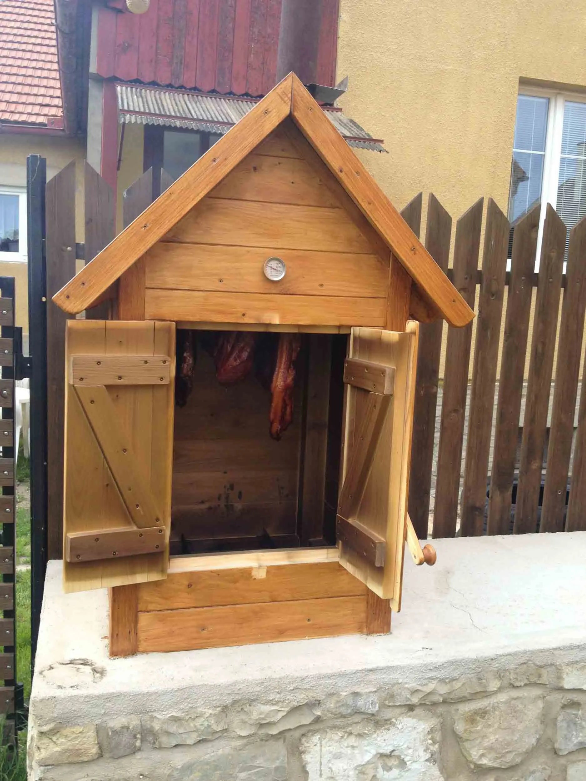 Teach deataigh gairdín Tohos beag 59x49x110 cm