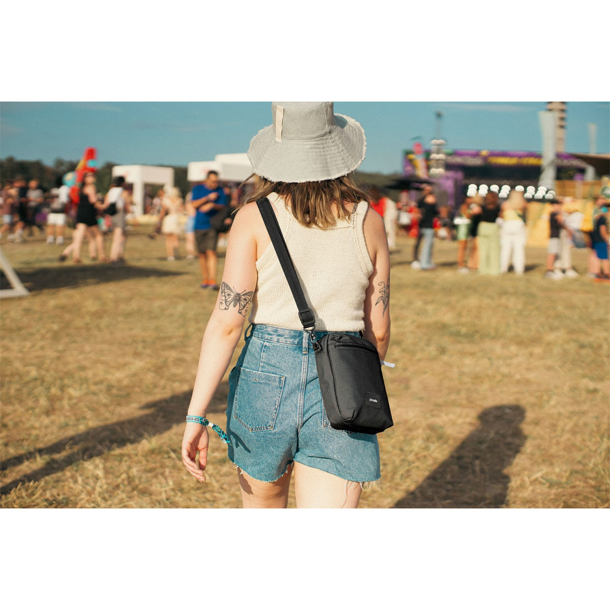 Pacsafe Go Festival Crossbody Jet Black